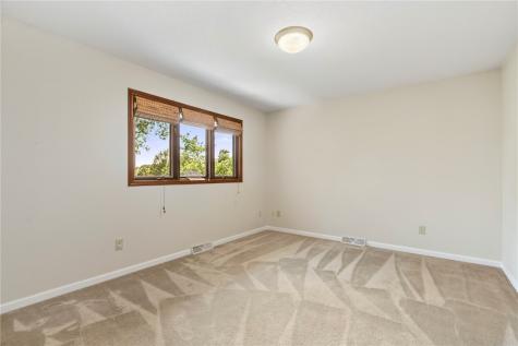 3100 Blue Ridge Court NE Cedar Rapids IA 52402