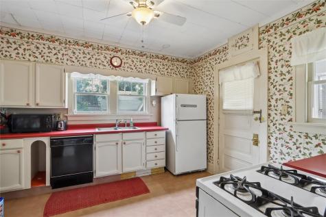 2610 2nd Avenue SE Cedar Rapids IA 52403