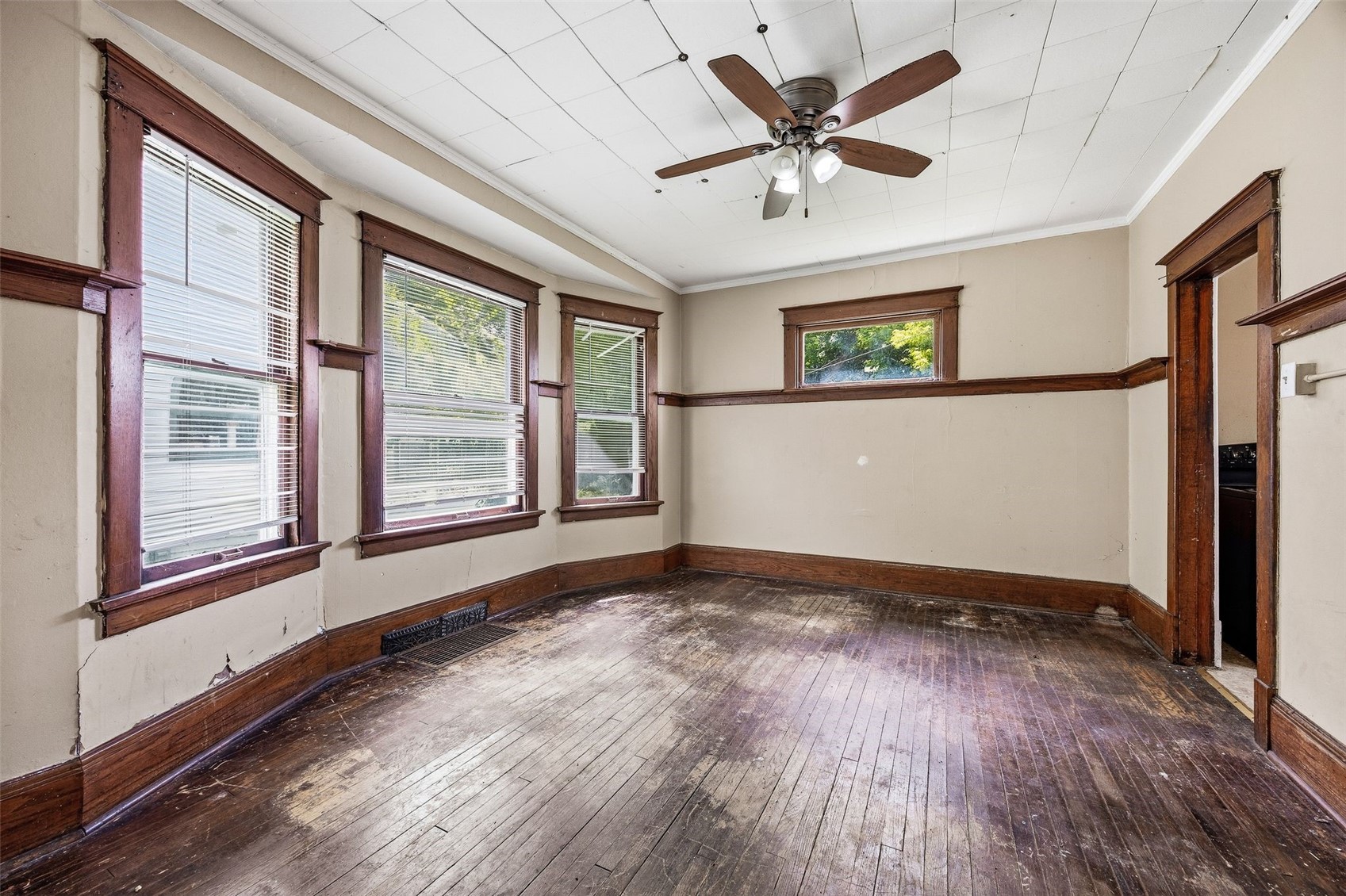 373 17th Street SE Cedar Rapids IA 52403