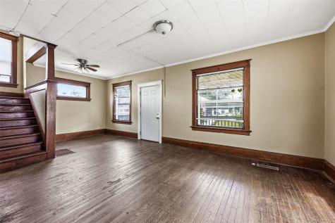 373 17th Street SE Cedar Rapids IA 52403