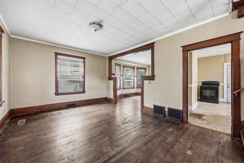 373 17th Street SE Cedar Rapids IA 52403