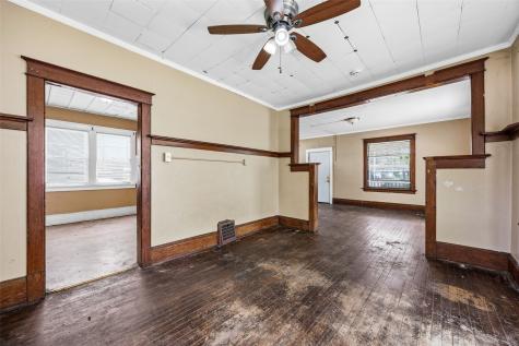 373 17th Street SE Cedar Rapids IA 52403