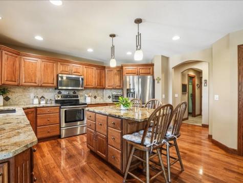 115 Ridge Drive Fairfax IA 52228