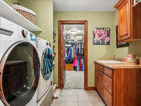 115 Ridge Drive Fairfax IA 52228