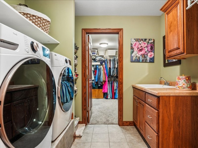 115 Ridge Drive Fairfax IA 52228