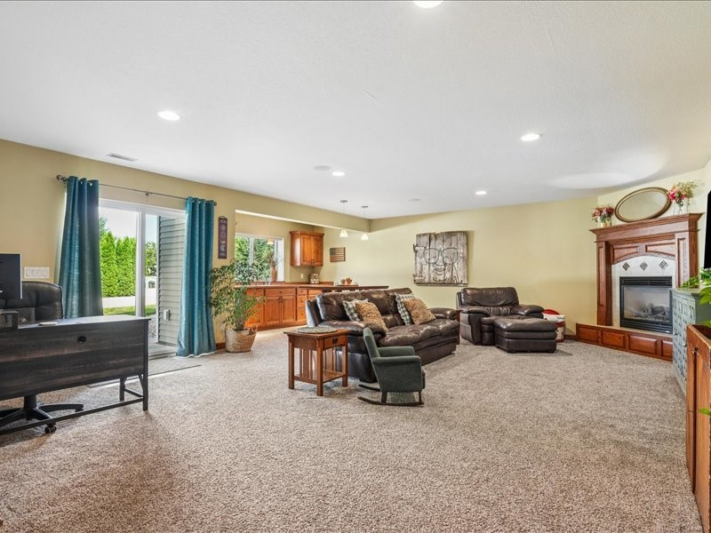 115 Ridge Drive Fairfax IA 52228