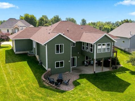115 Ridge Drive Fairfax IA 52228