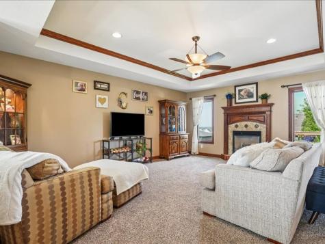 115 Ridge Drive Fairfax IA 52228