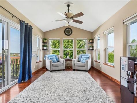 115 Ridge Drive Fairfax IA 52228