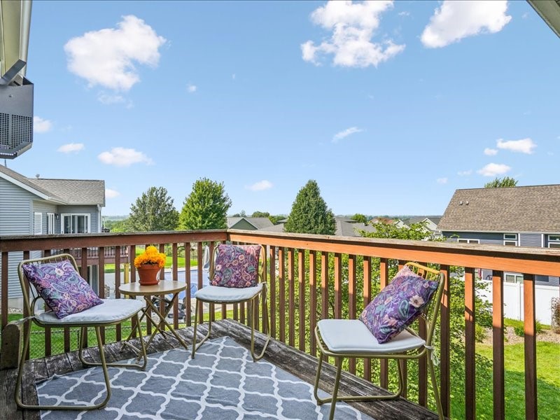 115 Ridge Drive Fairfax IA 52228