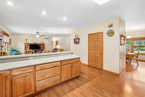 5712/LOTS 4 & 5 22nd Avenue Drive Vinton IA 52349