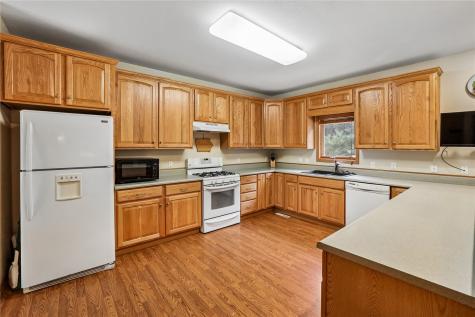 5712/LOTS 4 & 5 22nd Avenue Drive Vinton IA 52349