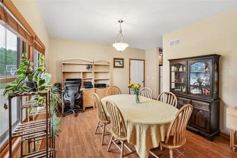 5712/LOTS 4 & 5 22nd Avenue Drive Vinton IA 52349