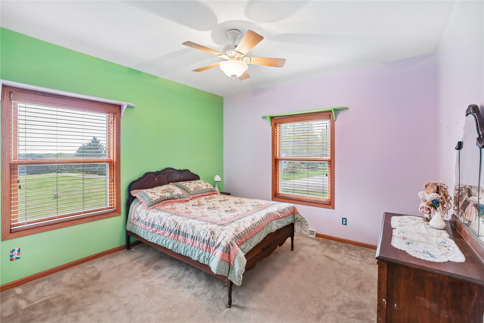 5712/LOTS 4 & 5 22nd Avenue Drive Vinton IA 52349
