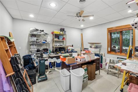 5712/LOTS 4 & 5 22nd Avenue Drive Vinton IA 52349
