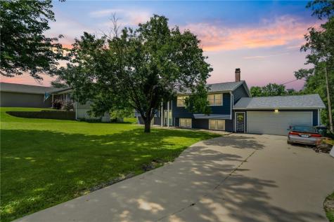 4440 M Avenue NW Cedar Rapids IA 52405
