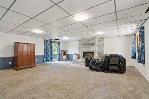 4440 M Avenue NW Cedar Rapids IA 52405