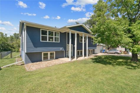 4440 M Avenue NW Cedar Rapids IA 52405