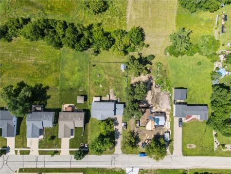 4440 M Avenue NW Cedar Rapids IA 52405