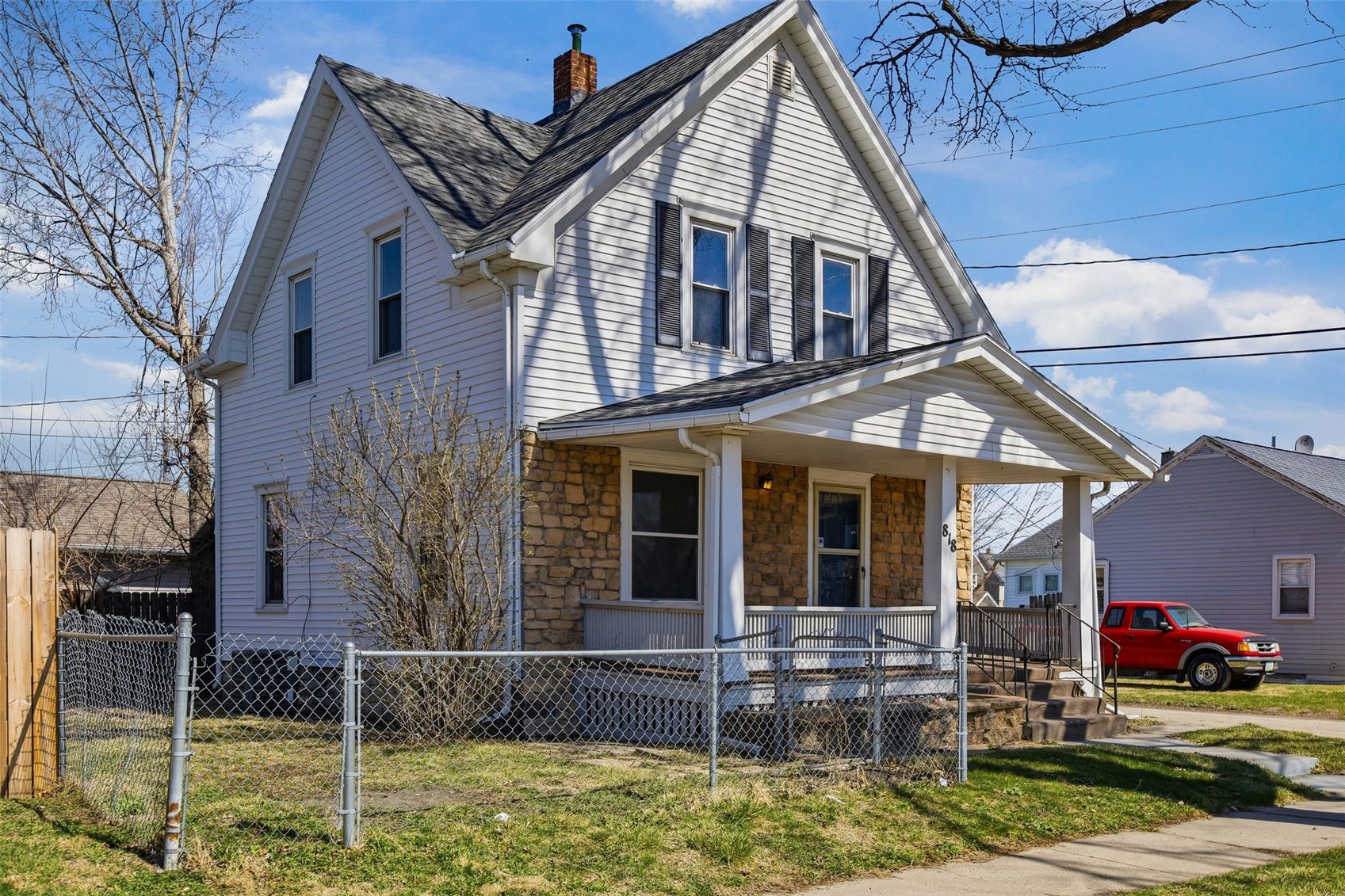 818 10th Avenue SW Cedar Rapids IA 52404