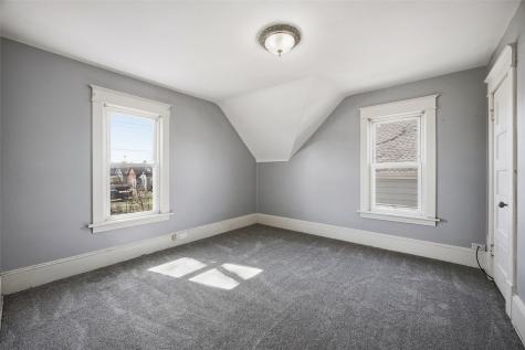 818 10th Avenue SW Cedar Rapids IA 52404