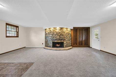 2509 Blue Ridge Drive NE Cedar Rapids IA 52402