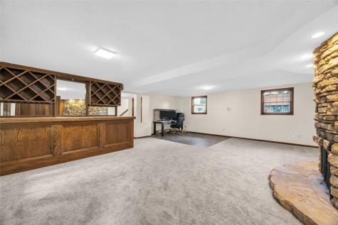 2509 Blue Ridge Drive NE Cedar Rapids IA 52402