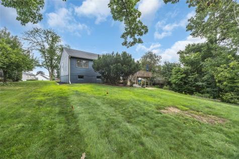2509 Blue Ridge Drive NE Cedar Rapids IA 52402