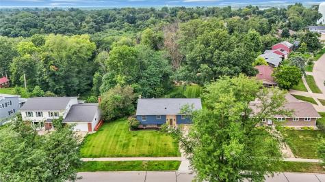 2509 Blue Ridge Drive NE Cedar Rapids IA 52402