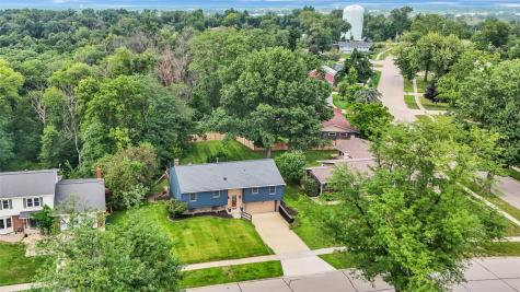 2509 Blue Ridge Drive NE Cedar Rapids IA 52402