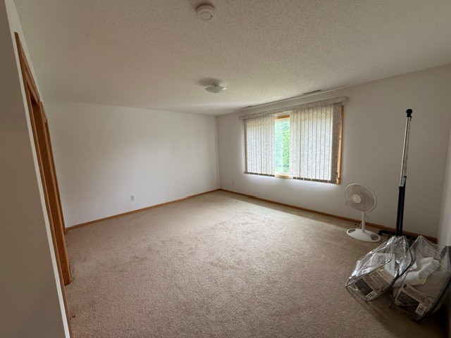 1000 White Ivy Place NE Cedar Rapids IA 52402