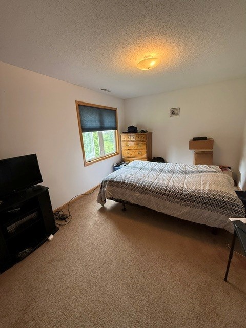 1000 White Ivy Place NE Cedar Rapids IA 52402