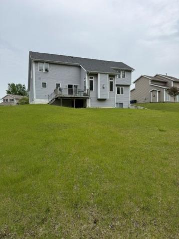 1000 White Ivy Place NE Cedar Rapids IA 52402