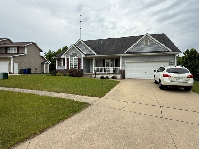 1000 White Ivy Place NE Cedar Rapids IA 52402