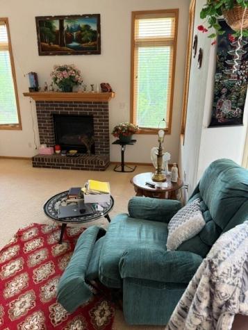 1000 White Ivy Place NE Cedar Rapids IA 52402