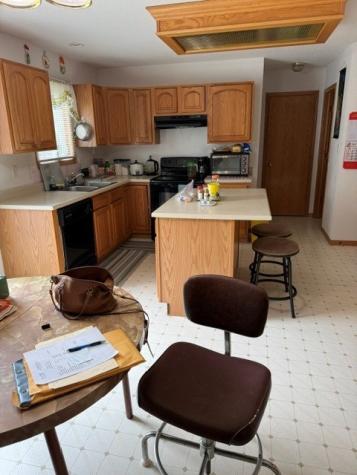 1000 White Ivy Place NE Cedar Rapids IA 52402