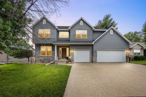 3102 Falcon View Court SW Cedar Rapids IA 52404