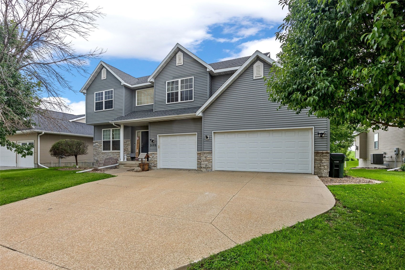 3102 Falcon View Court SW Cedar Rapids IA 52404