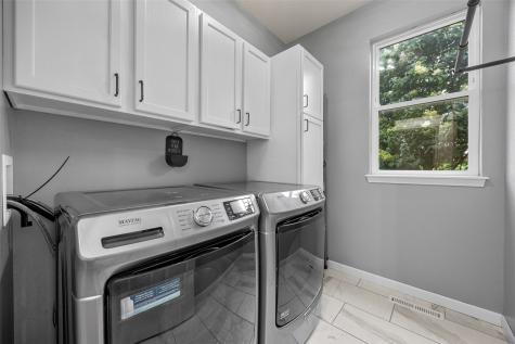 3102 Falcon View Court SW Cedar Rapids IA 52404