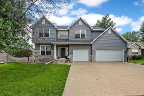 3102 Falcon View Court SW Cedar Rapids IA 52404