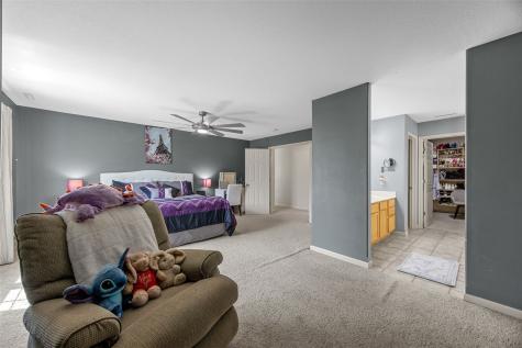 3102 Falcon View Court SW Cedar Rapids IA 52404