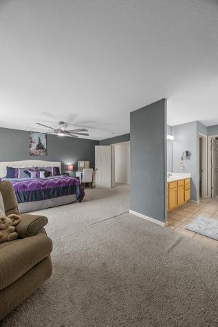 3102 Falcon View Court SW Cedar Rapids IA 52404