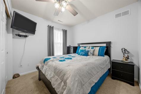 3102 Falcon View Court SW Cedar Rapids IA 52404