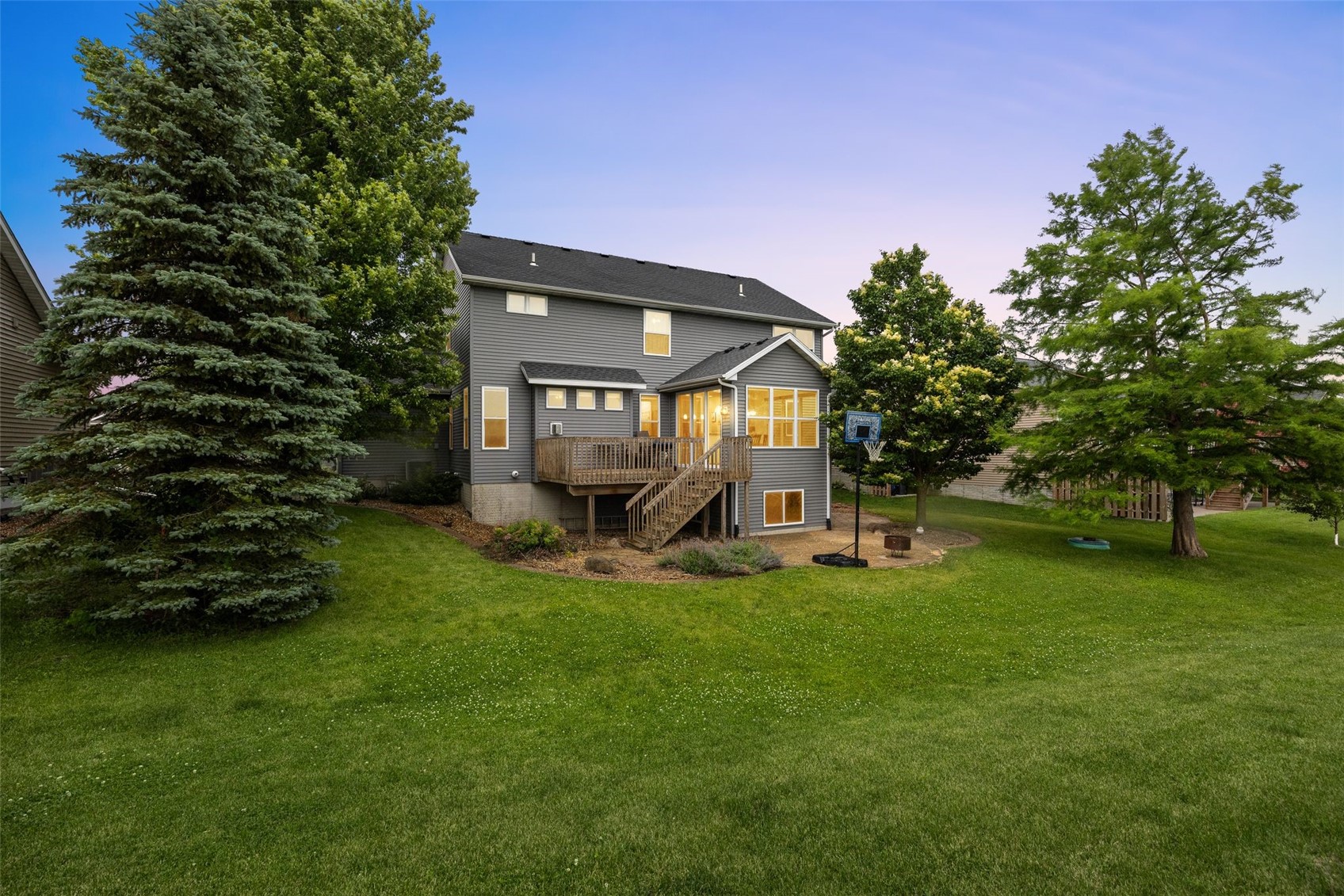 3102 Falcon View Court SW Cedar Rapids IA 52404