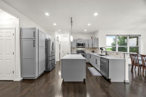 3102 Falcon View Court SW Cedar Rapids IA 52404