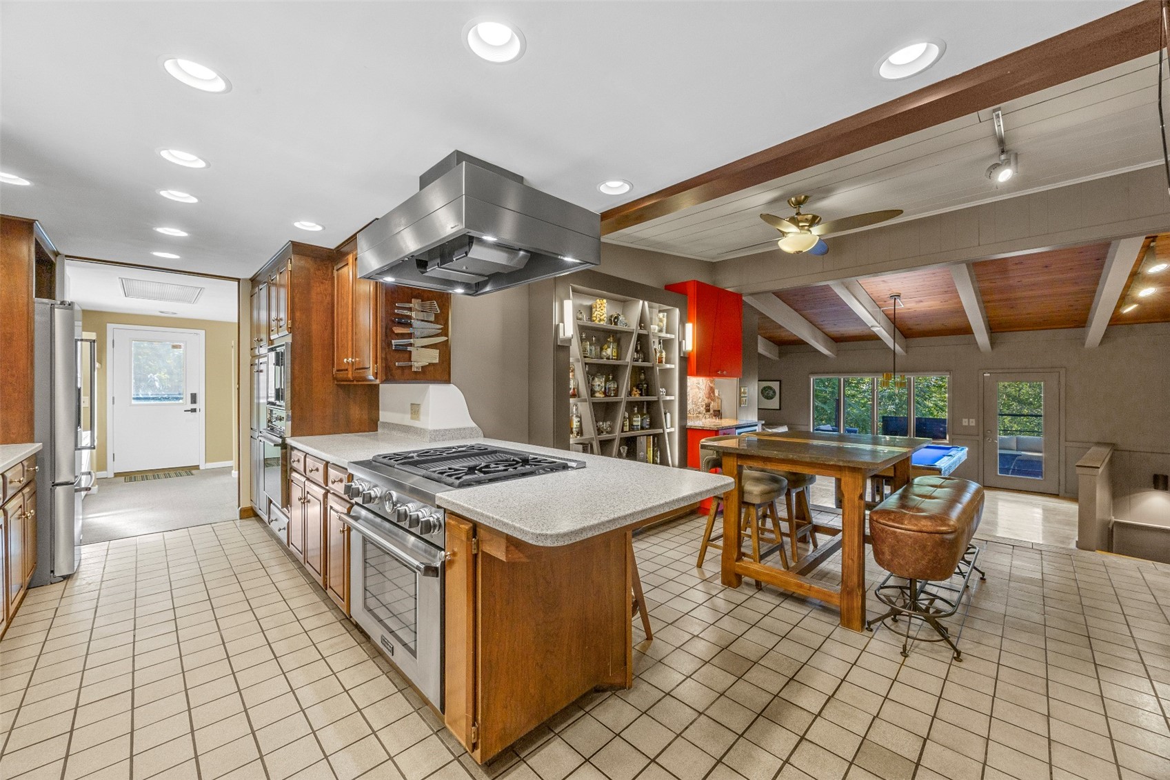 2404 Indian Hill Road SE Cedar Rapids IA 52403