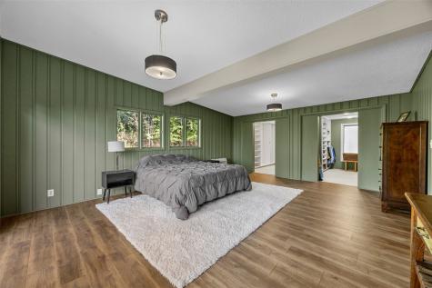 2404 Indian Hill Road SE Cedar Rapids IA 52403