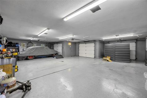 2404 Indian Hill Road SE Cedar Rapids IA 52403
