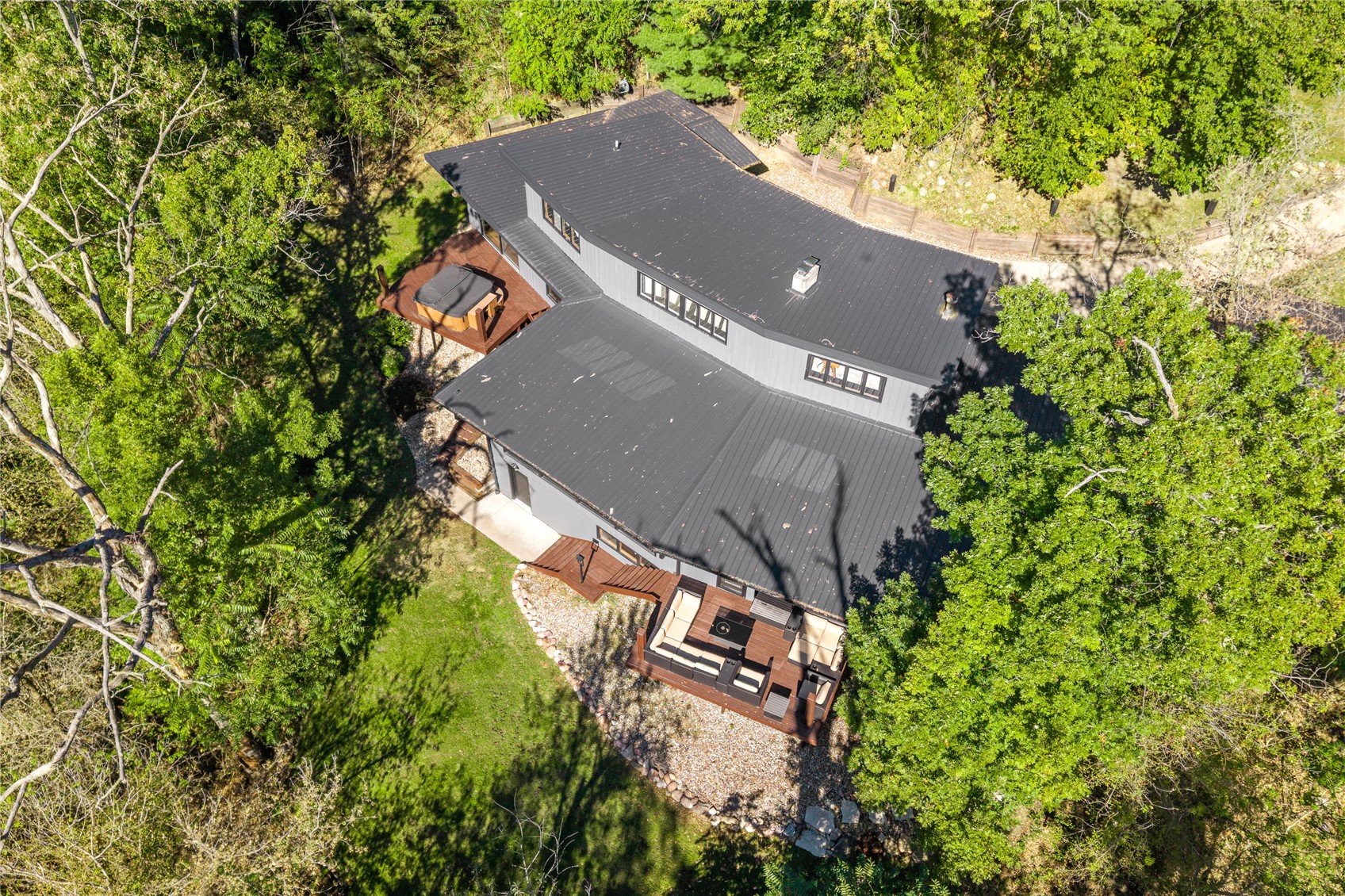 2404 Indian Hill Road SE Cedar Rapids IA 52403