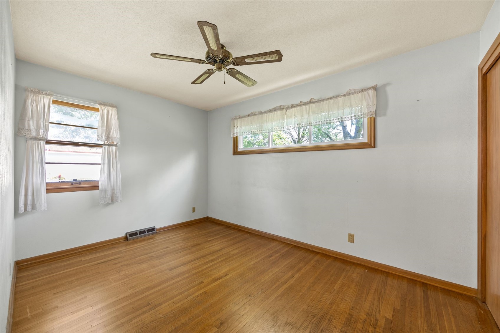 1311 Main Street Ely IA 52227